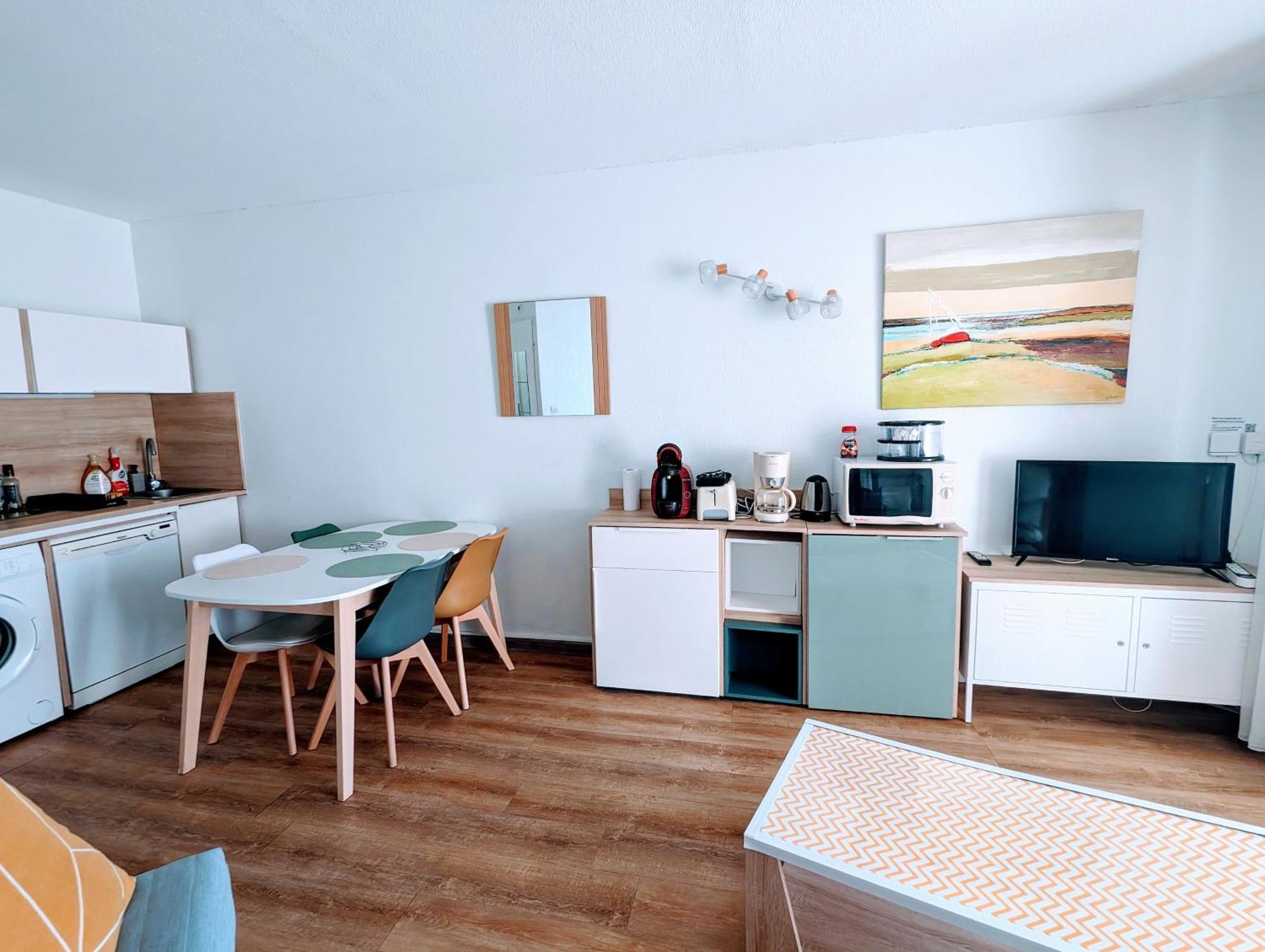 T3 Climatise Avec Piscine Et Vue Sur Mer Sete Exterior photo